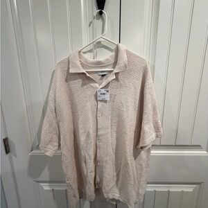 American Eagle Outfitters Men's Beige Textured Button Down Shirt